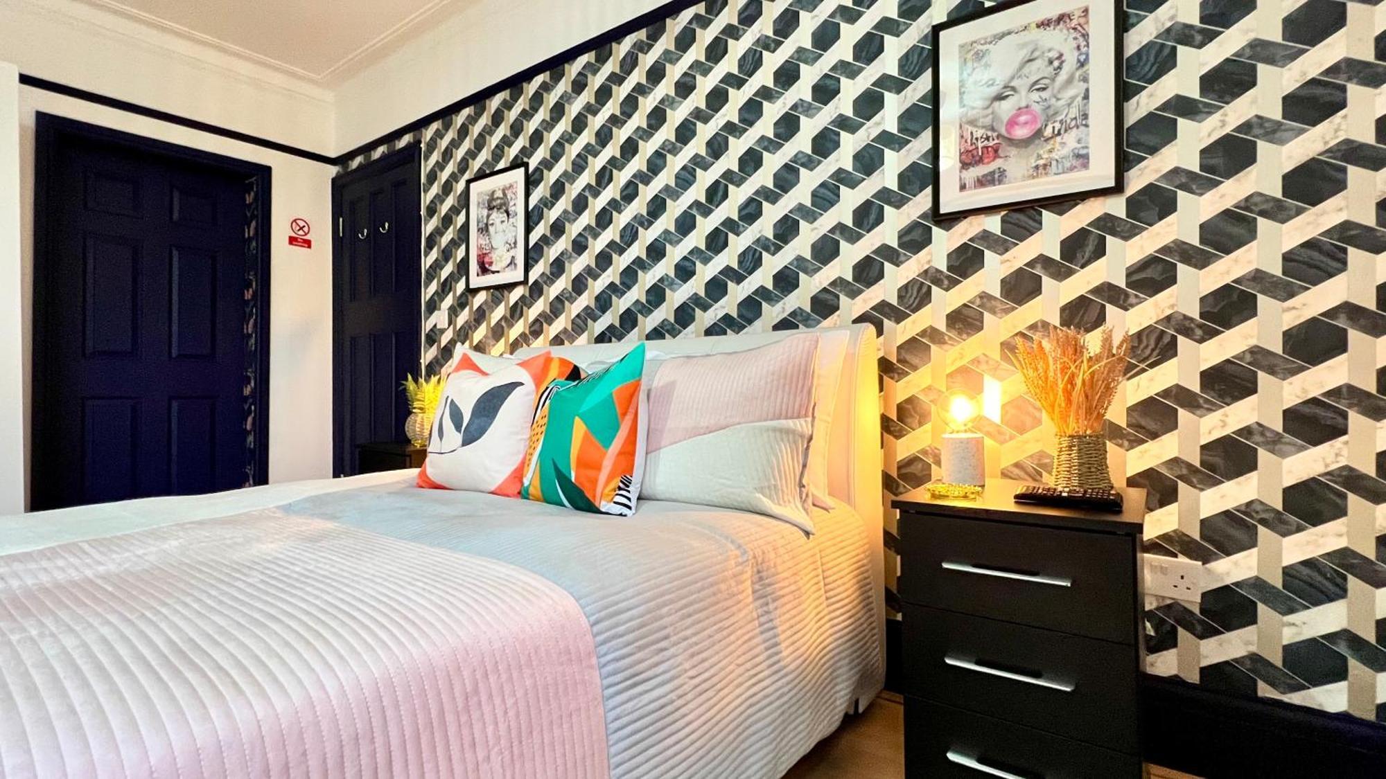 Rest Boutique Golders Green 런던 외부 사진