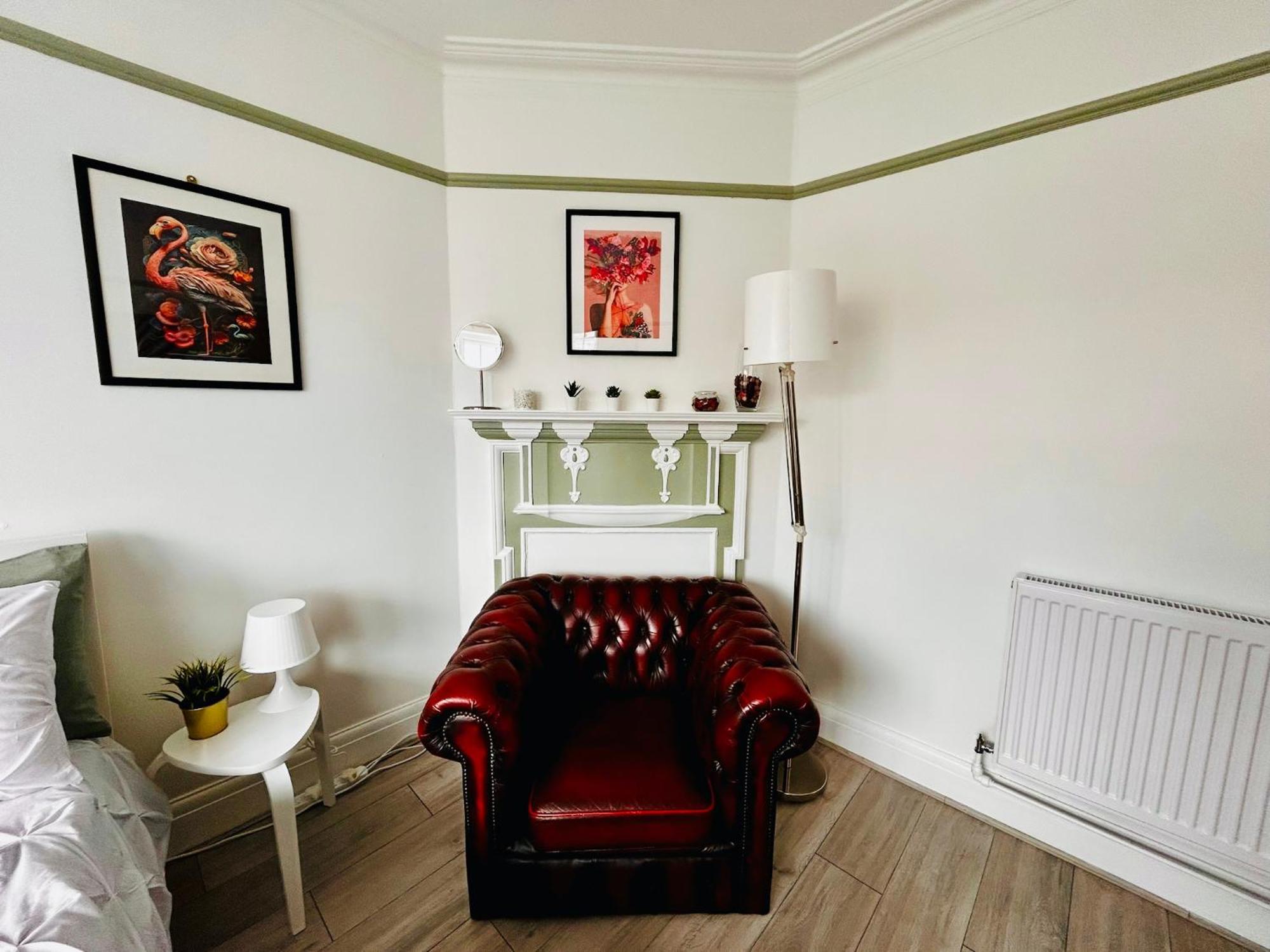 Rest Boutique Golders Green 런던 외부 사진